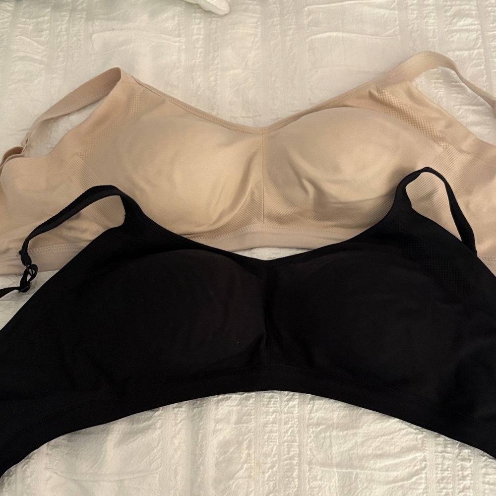 Warner's Elegant Black and Cream Bras